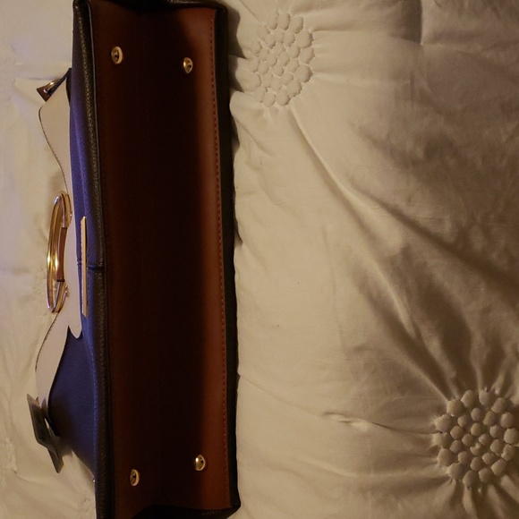 MKF Collection - Picture 2 of 7